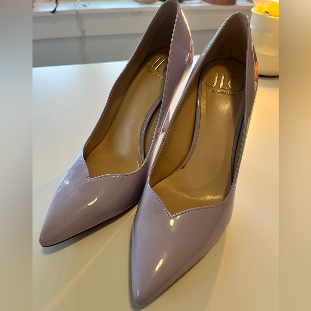 JLo Lavender patent leather Pumps